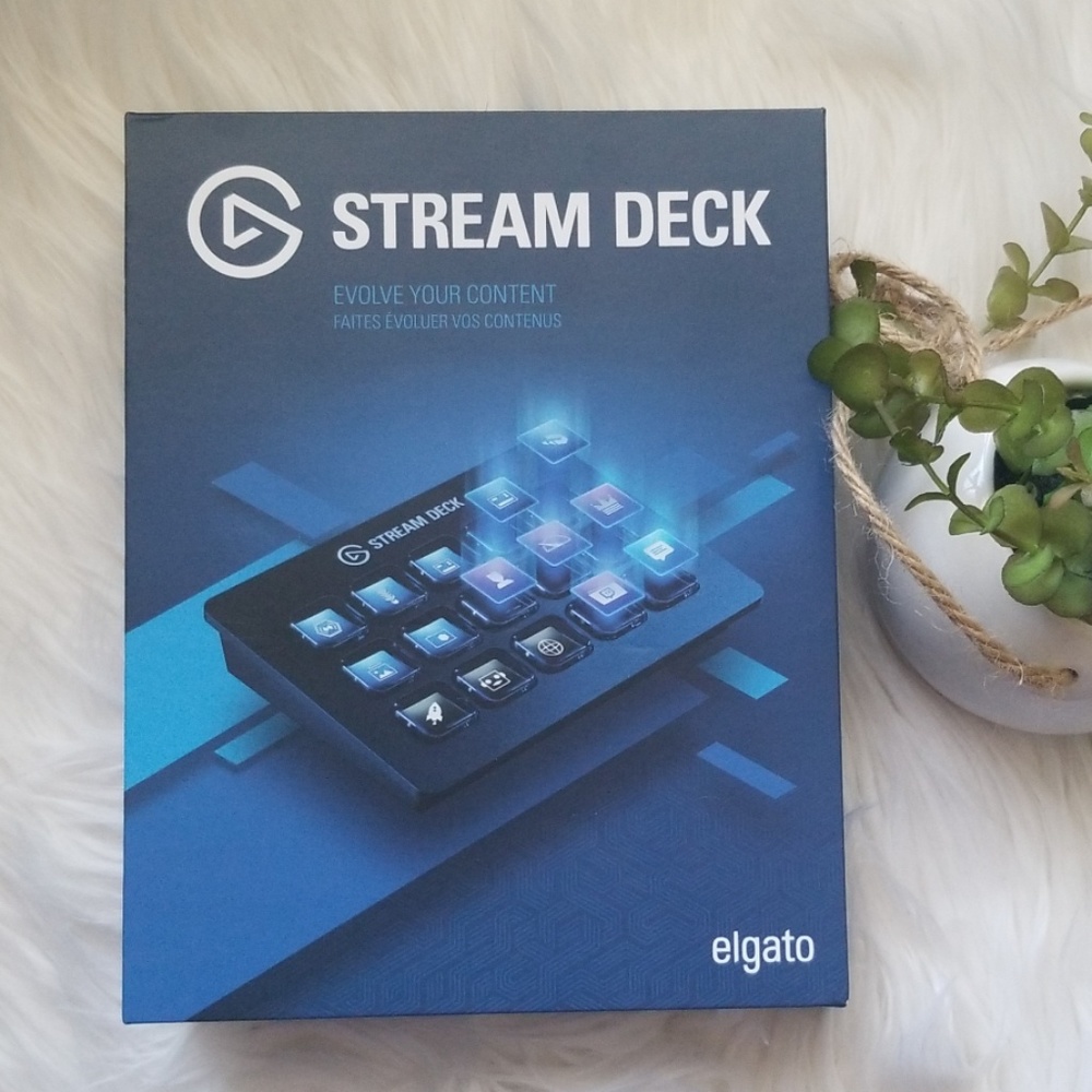 Elgato Black 15 Keys  Stream Deck and Stand